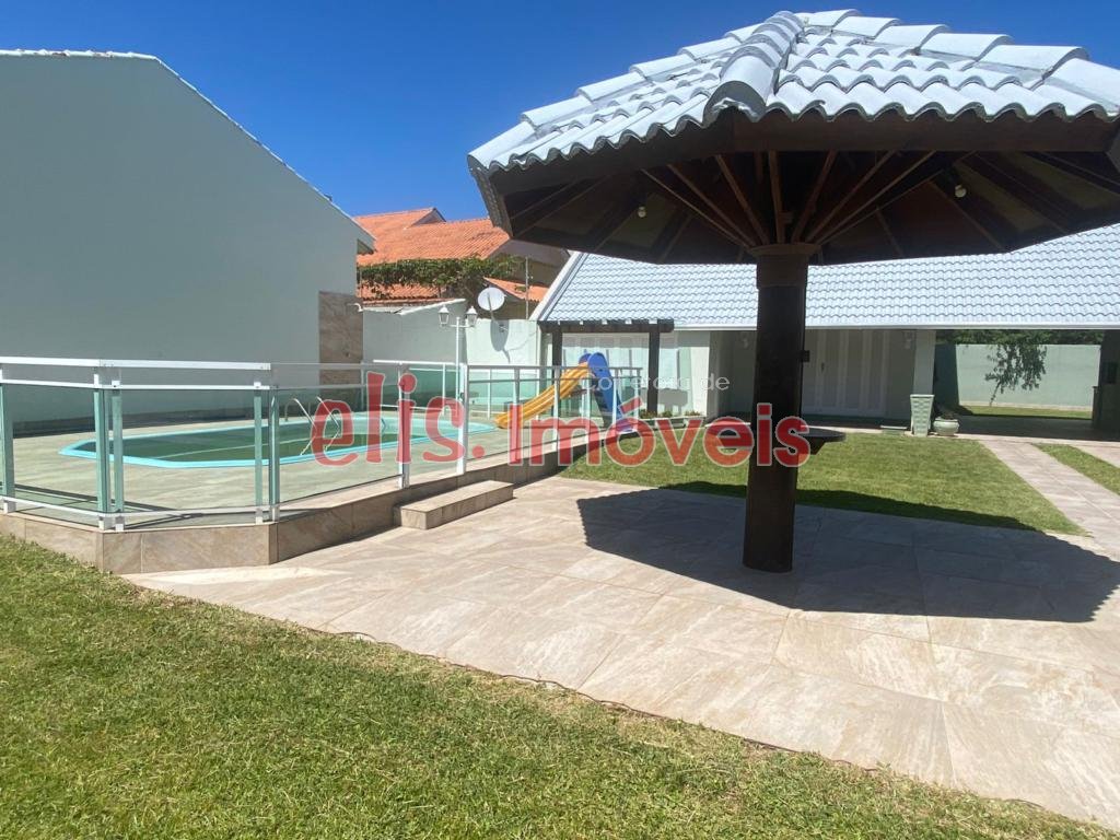 CASA 05 DORMITÓRIOS